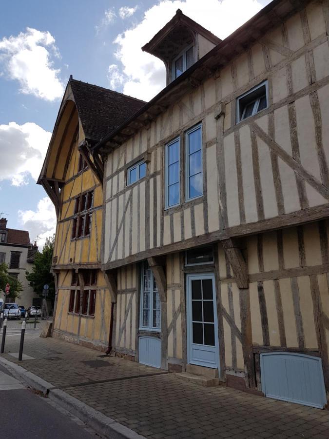 Maison Du Dauphin 1534 特鲁瓦 外观 照片